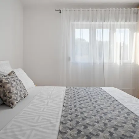 New Mar 44 - Znjan, *