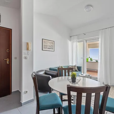 New Mar 44 - Znjan, * سبليت