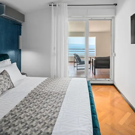 New Mar 44 - Znjan, * Σπλιτ