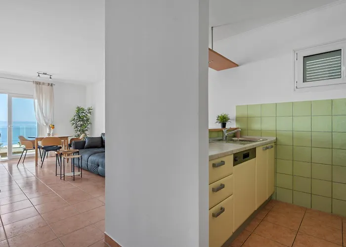 Apartman New Mar 44 - Znjan,