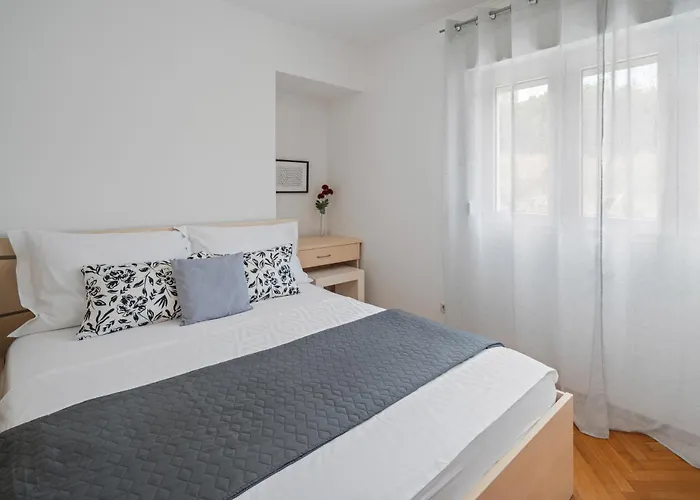 Apartman New Mar 44 - Znjan,