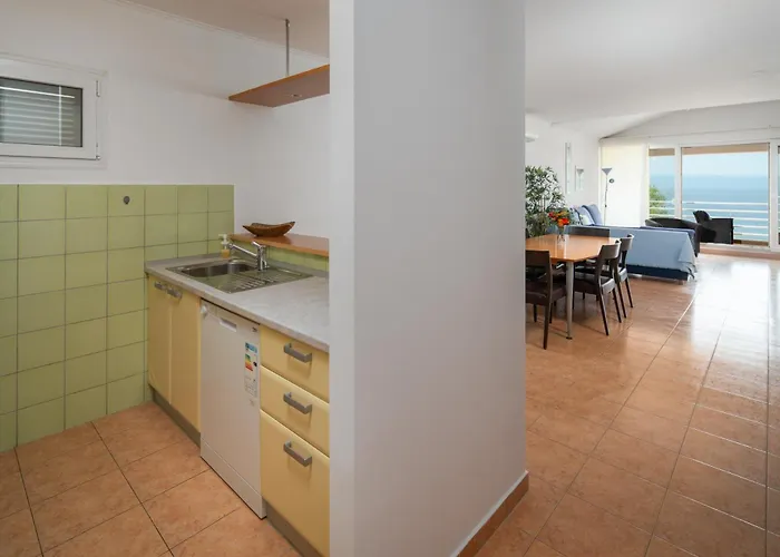 New Mar 44 - Znjan, سبليت