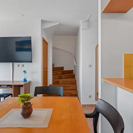 New Mar 44 - Znjan, Apartament