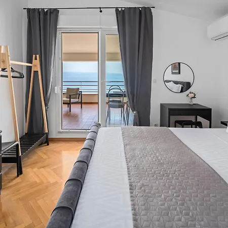 New Mar 44 - Znjan, Apartament